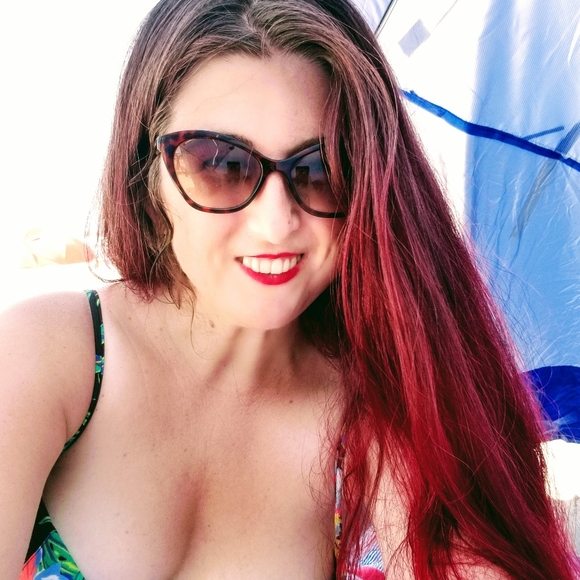 Meet your Posher, Katie - Picture 1 of 1